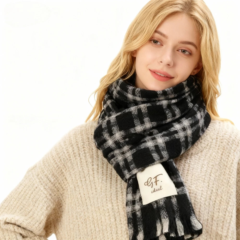 Black and White Plaid Printed Scarf Women's Autumn and Winter Polyester Fiber Scarf Fashionable and Versatile Warm Neck Shawl